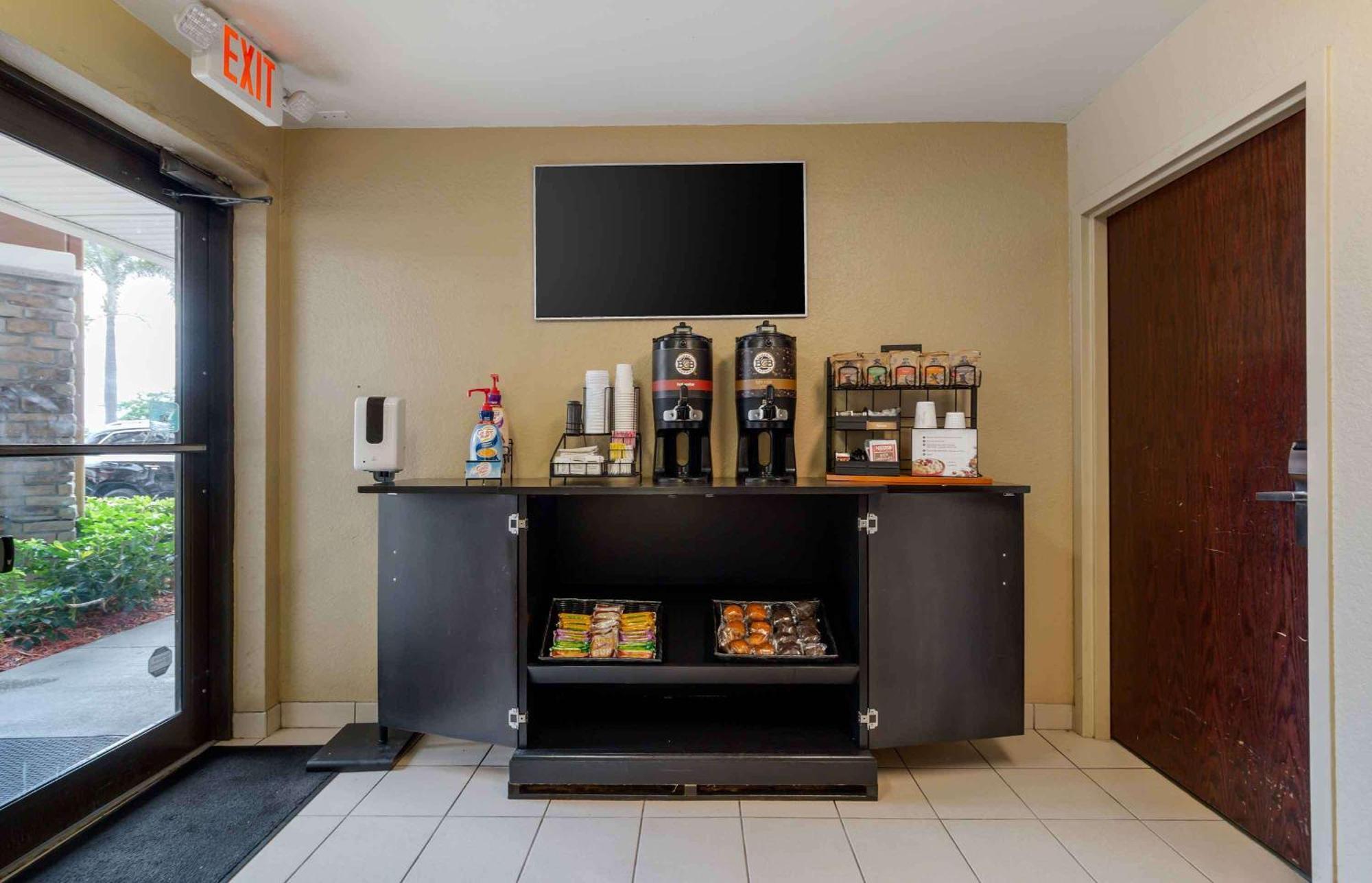 Extended Stay America Suites - Fort Lauderdale - Cypress Creek - Andrews Ave Dış mekan fotoğraf