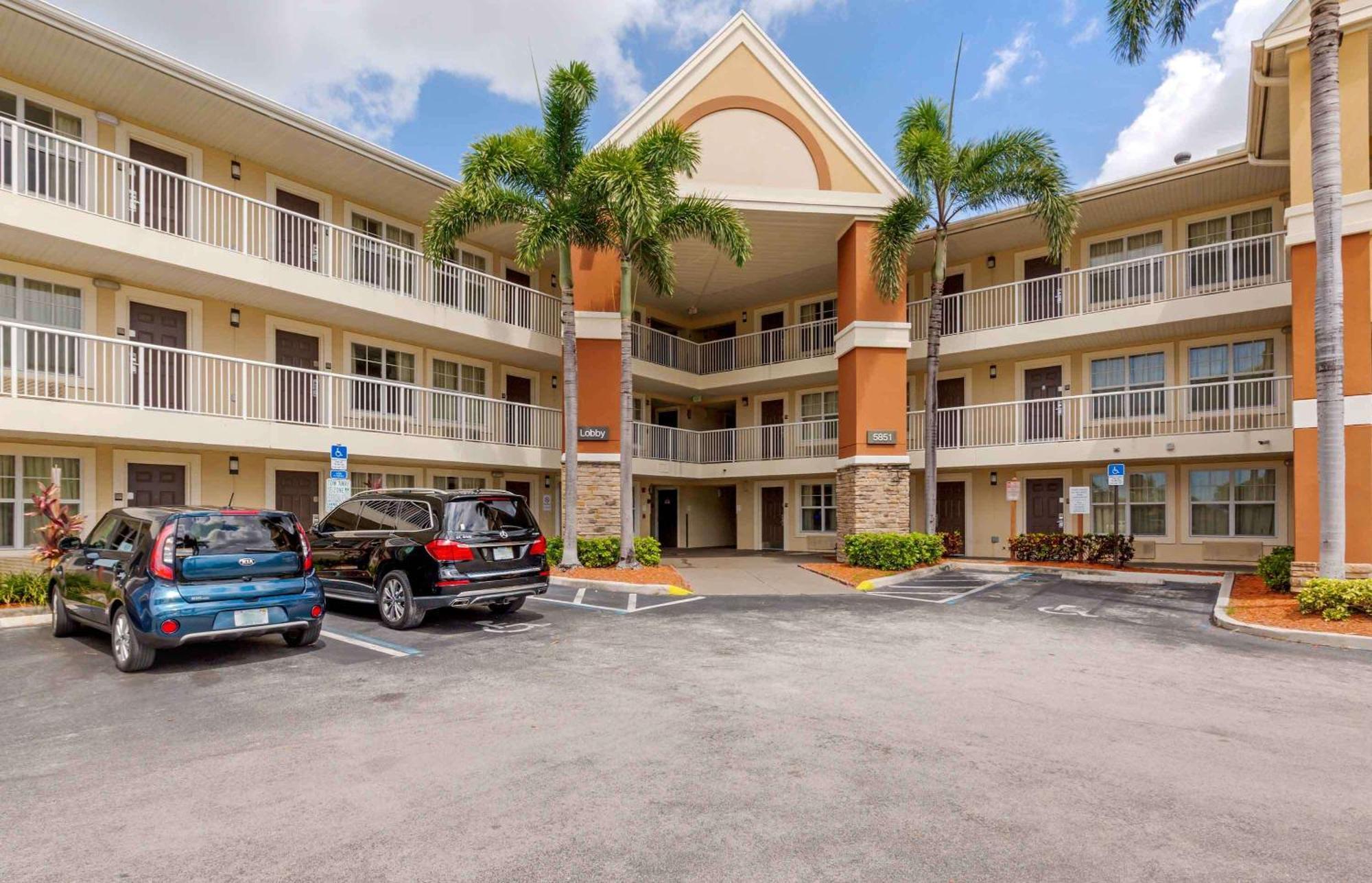 Extended Stay America Suites - Fort Lauderdale - Cypress Creek - Andrews Ave Dış mekan fotoğraf