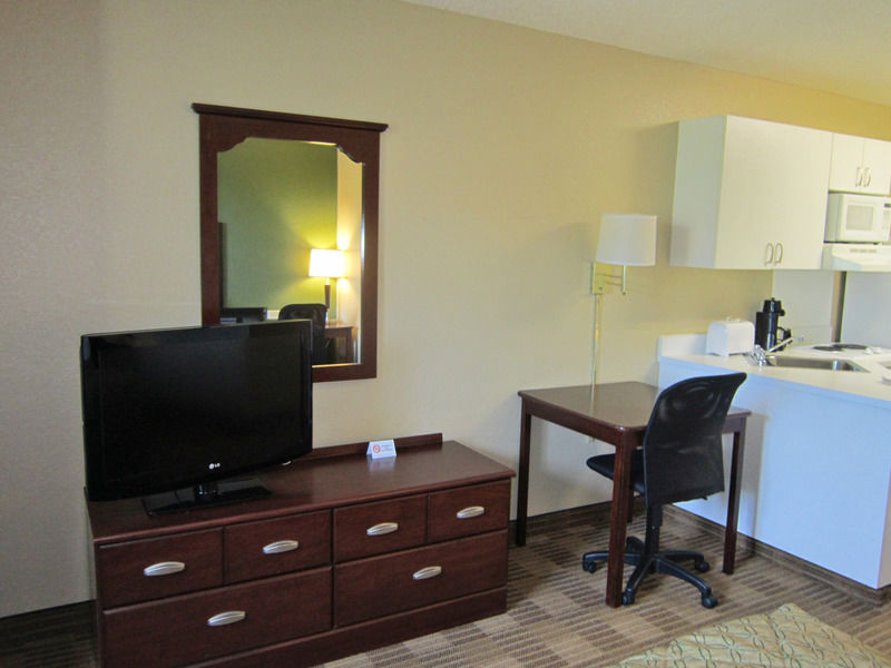 Extended Stay America Suites - Fort Lauderdale - Cypress Creek - Andrews Ave Dış mekan fotoğraf